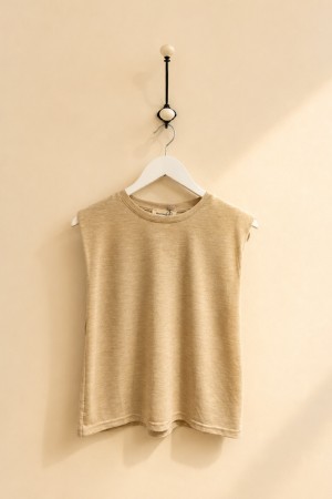 CAMISETA BÁSICA HOMBRERAS