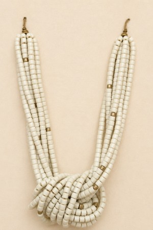 COLLAR NUDO